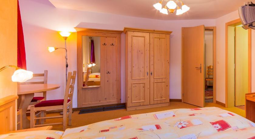 Familienhotel Garni Sporting بيتميرلاب الغرفة الصورة